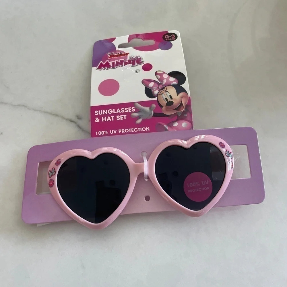 Minnie Mouse sunglasses